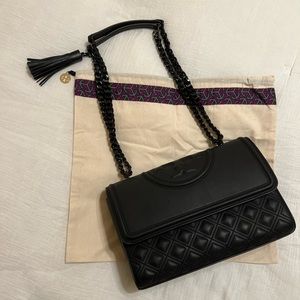 Tory Burch Large Fleming Matte Convertible Shoulder Bag! with Dust Bag! 🖤